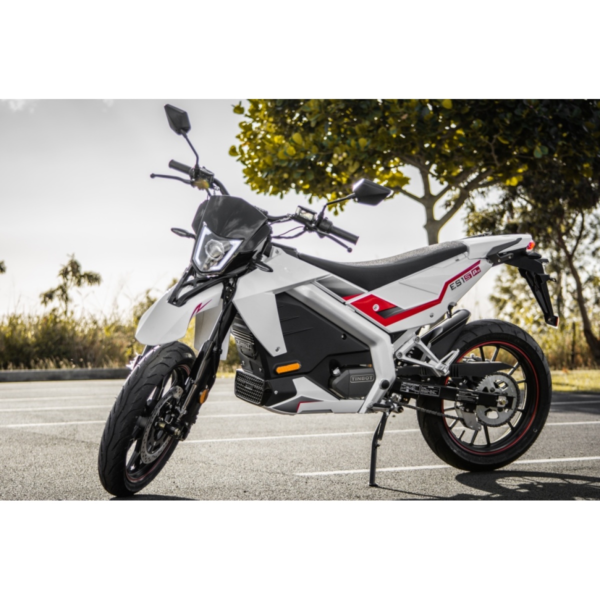 Kollter ES1-X Pro Electric Motorcycle on Maui