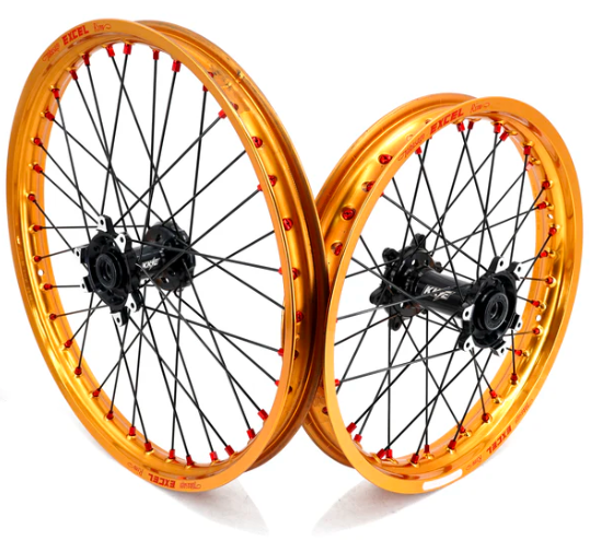 black-hub-gold-rim-red-nipple-black-spoke-1