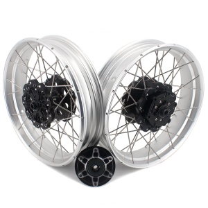 VMX 17 Inch Spoked Aluminum Tubeless Wheels Rims For Husqvarna Svartpilen 401 2020-2021